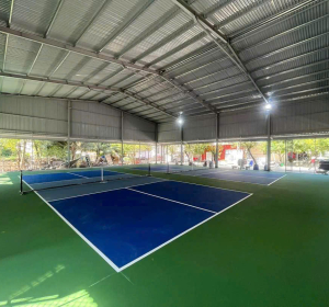 Mái tôn sân pickleball ở Tây Ninh